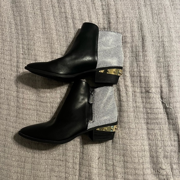 Black bootie with pattern heel and gold spike heel. 1.5 inch heel. Like new. - Picture 4 of 6